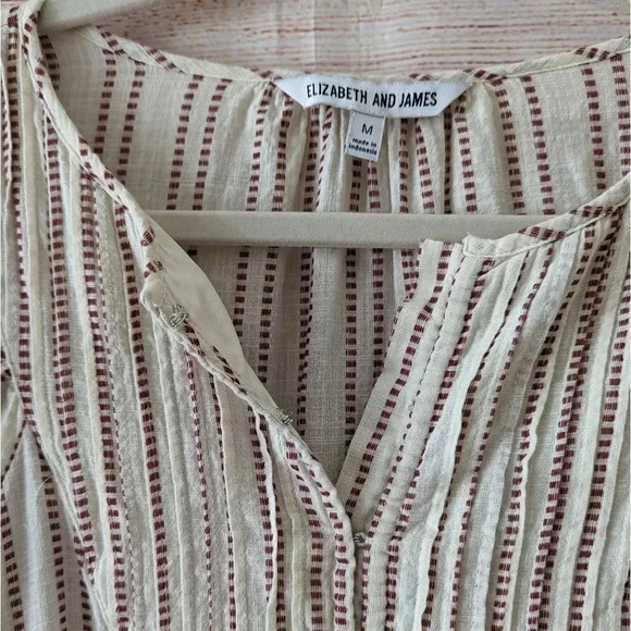 Elizabeth & James Size Medium Peasant Blouse Ivory Red Boho Ruffle Pintuck Top - Picture 4 of 12